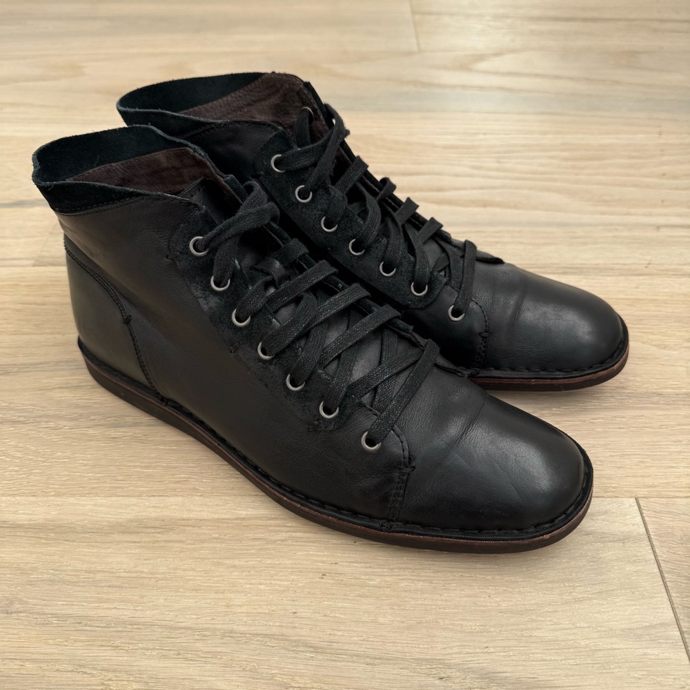 John Varvatos Lace Up Chukka Boots Black Leather Men's Size 10.5